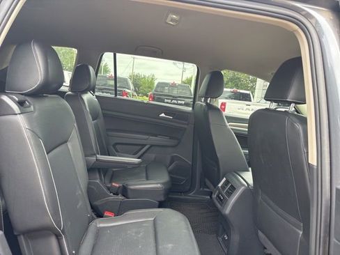Used 2021 Volkswagen Atlas SE FWD image 12