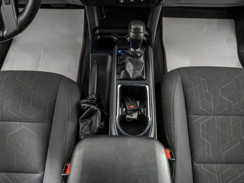 Used 2019 Toyota Tacoma TRD Off-Road image 28