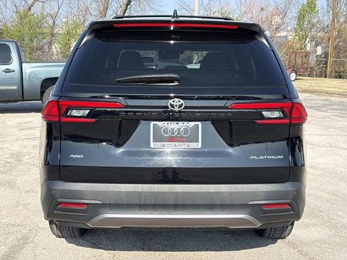 Used 2024 Toyota Grand Highlander Platinum image 6