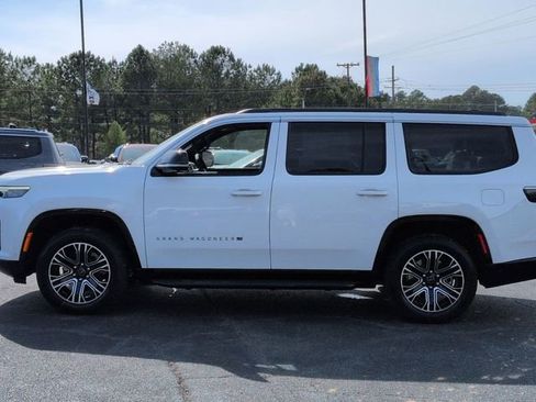 New 2026 Jeep Grand Wagoneer 4WD w/ Premium Group I image 9