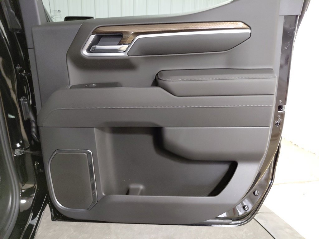 New 2026 Chevrolet Silverado 1500 RST AWD/4WD image 19
