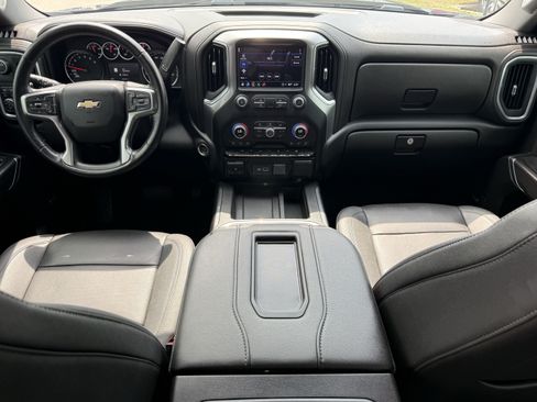 Used 2022 Chevrolet Silverado 1500 LTZ w/ LTZ Convenience Package II RWD image 13