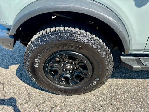 Used 2021 Ford Bronco Wildtrak AWD/4WD image 33