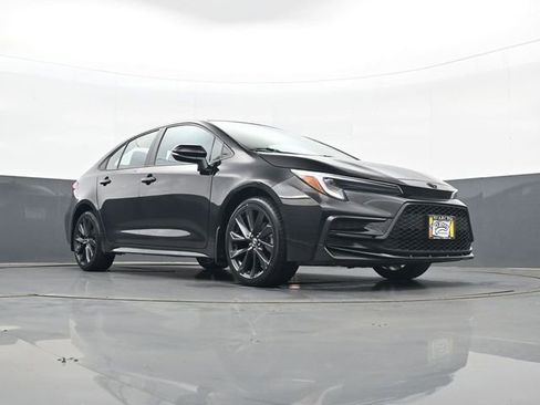 Used 2024 Toyota Corolla SE FWD image 23
