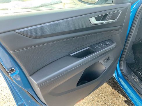 Used 2024 Volkswagen Atlas Cross Sport SEL image 23