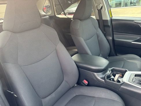 Used 2019 Toyota RAV4 LE w/ All Weather Liner Package AWD/4WD image 13