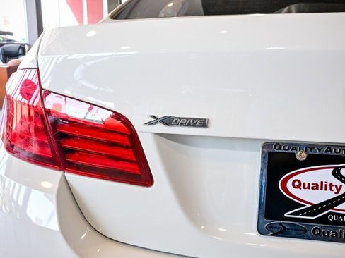 Used 2015 BMW 528i xDrive Sedan AWD/4WD image 38