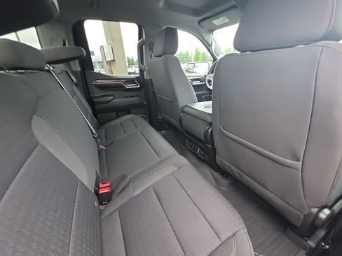 Used 2022 Chevrolet Silverado 1500 LT AWD/4WD image 18