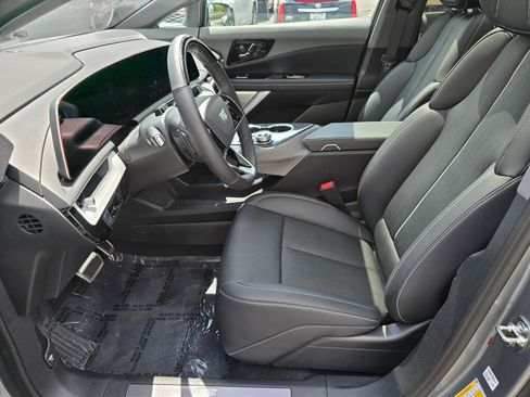 Used 2026 Cadillac Optiq Luxury 2 AWD/4WD image 34