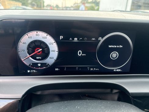 Used 2024 Kia Seltos S FWD image 17