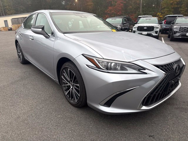 Used 2025 Lexus ES 300h w/ Premium Package FWD image 7