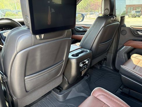 Certified 2023 GMC Yukon Denali Ultimate image 28