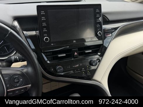 Used 2021 Toyota Camry XLE w/ Navigation Upgrade Package FWD image 18