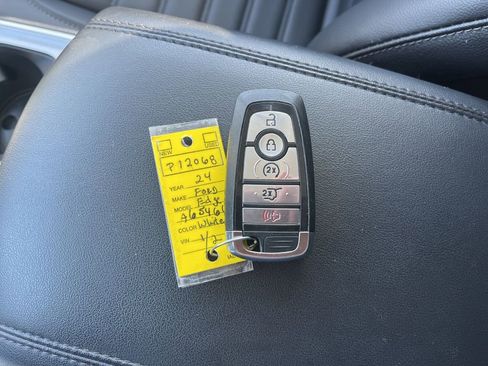 Used 2024 Ford Edge SEL w/ Convenience Package image 20