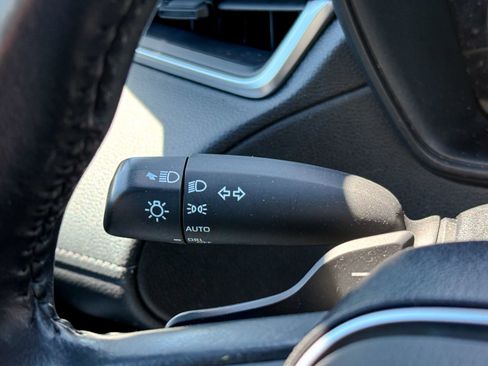 Used 2023 Toyota Corolla Cross AWD Hybrid w/ Moonroof Package image 27