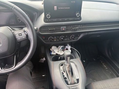 Used 2025 Honda HR-V Sport image 16