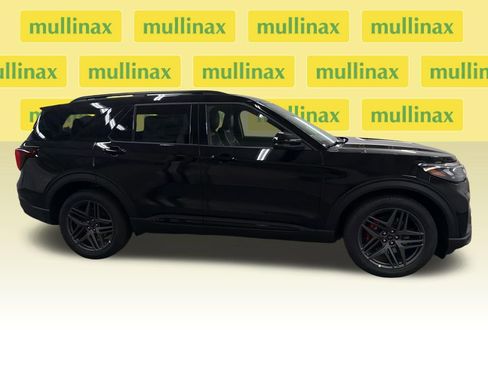 New 2026 Ford Explorer ST AWD/4WD image 2