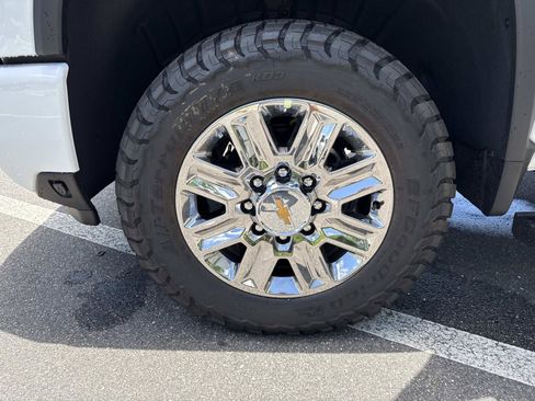 New 2026 Chevrolet Silverado 2500 High Country w/ High Country Premium Package AWD/4WD image 34