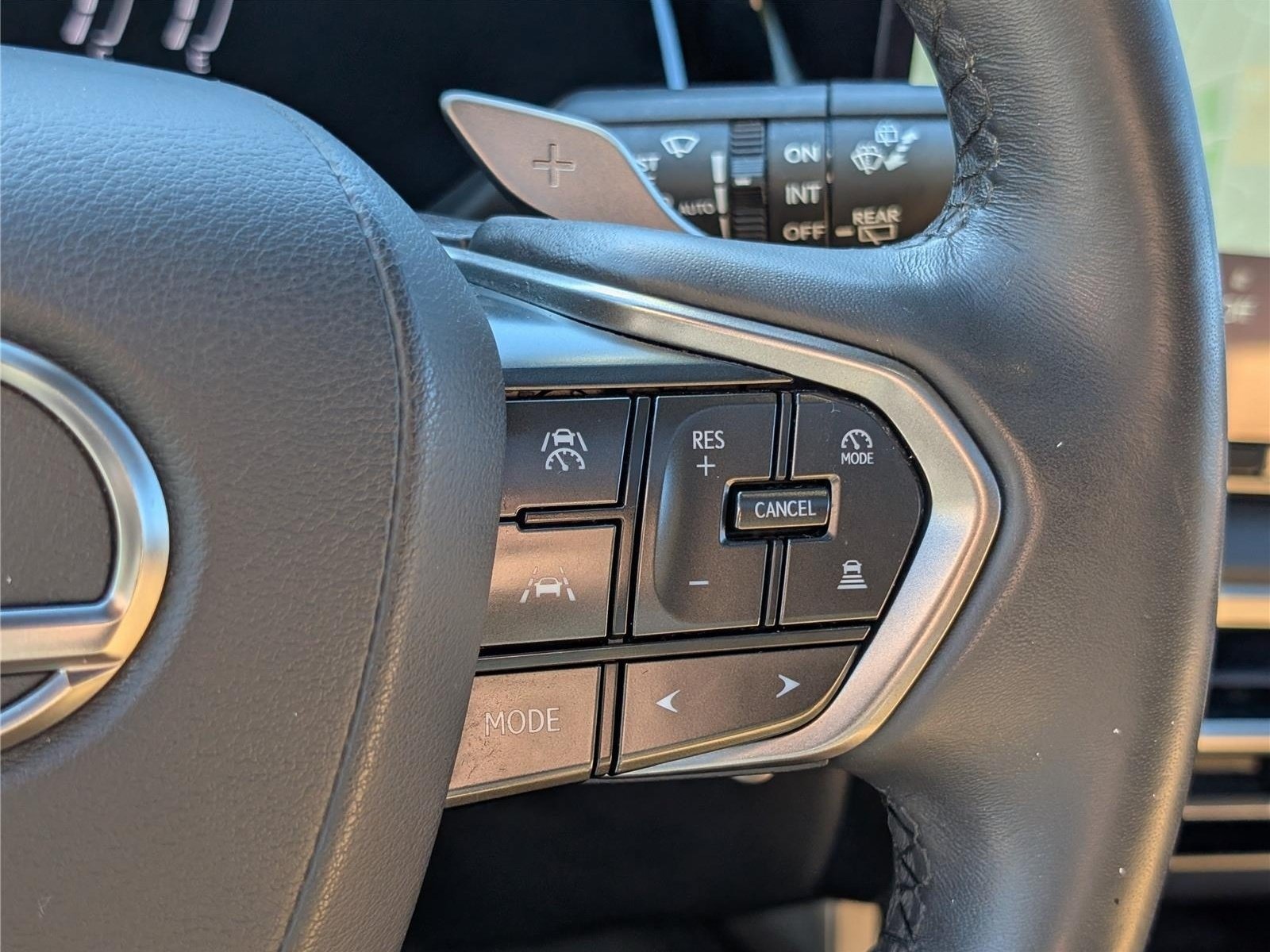 Used 2024 Lexus RX 350h w/ Accessory Package (Z1) AWD/4WD image 23