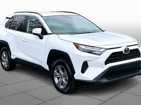 Certified 2025 Toyota RAV4 XLE image 3