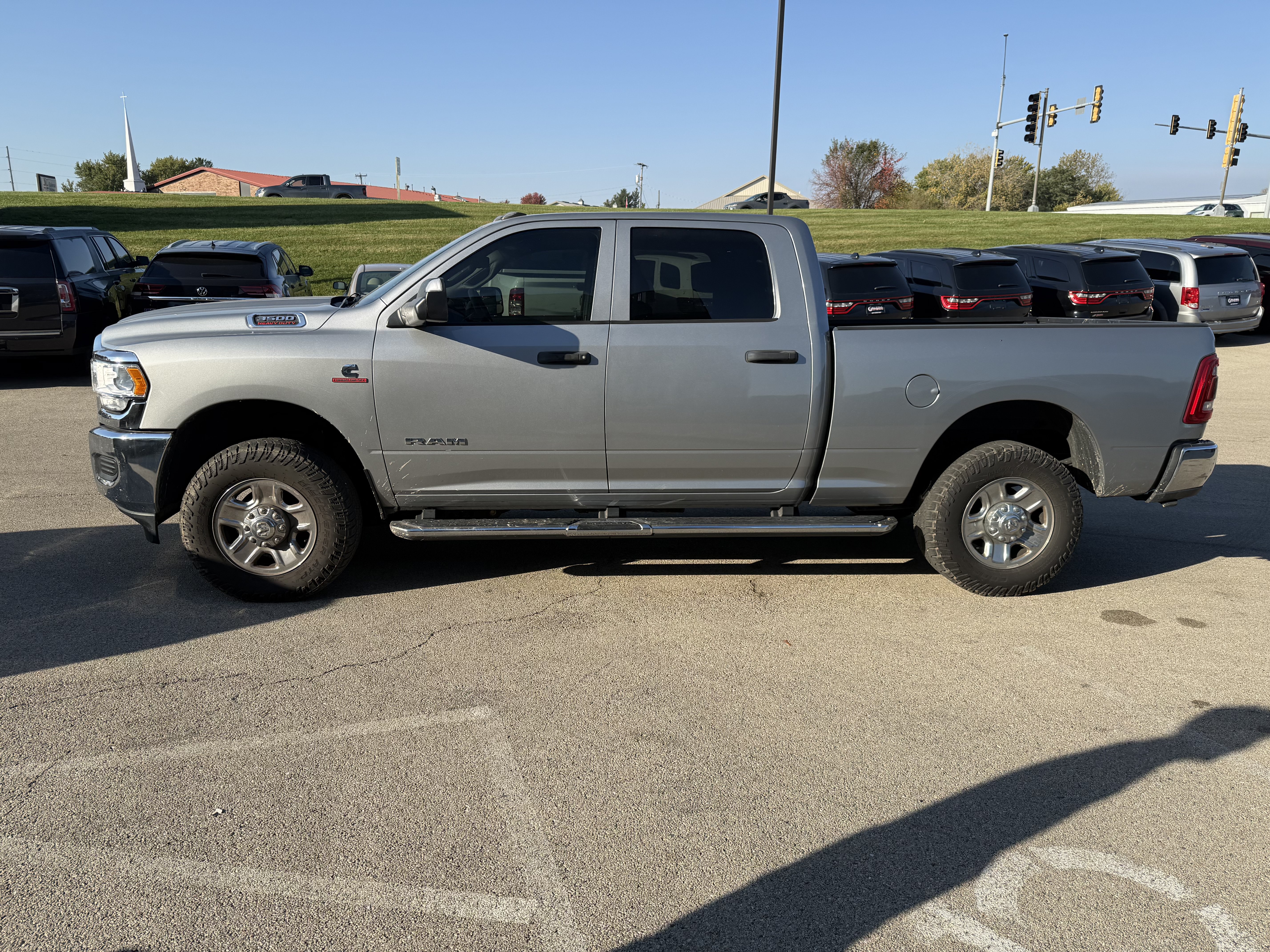 Used 2022 RAM 3500 Tradesman w/ Safety Group AWD/4WD image 4