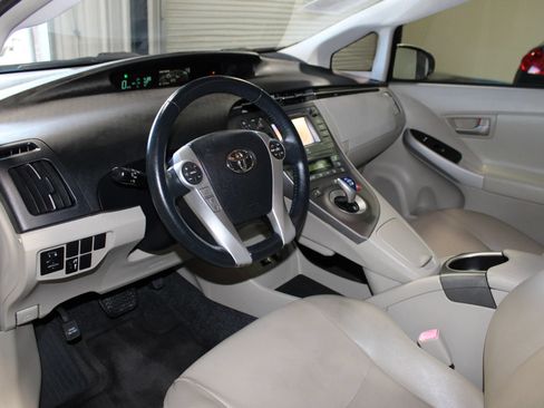 Used 2012 Toyota Prius Four FWD image 25