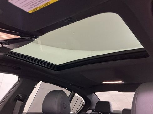 Certified 2022 BMW 530i w/ Executive Package image 26