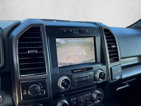Used 2018 Ford F150 Lariat w/ Equipment Group 502A Luxury AWD/4WD image 22