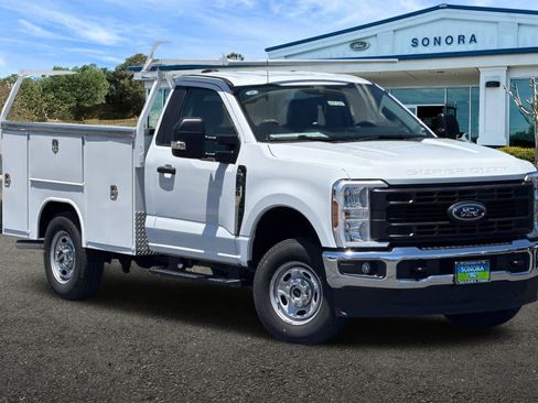 New 2026 Ford F250 XL w/ XL Chrome Package AWD/4WD image 2