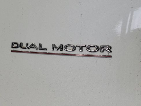 Used 2024 Tesla Model Y Performance AWD/4WD image 7