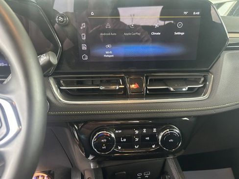 Used 2024 Chevrolet TrailBlazer ACTIV w/ Convenience Package FWD image 17