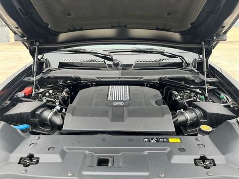 New 2026 Land Rover Defender 110 V8 AWD/4WD image 23