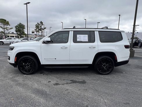 Used 2022 Jeep Wagoneer Series III image 6