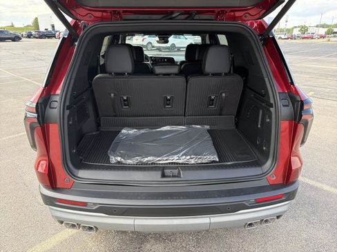 New 2026 Chevrolet Traverse LT w/ Driver Confidence Package AWD/4WD image 34