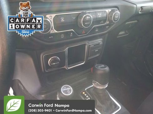 Used 2022 Jeep Wrangler Sport image 17