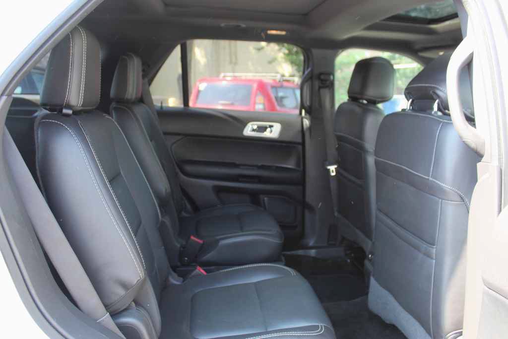 Used 2014 Ford Explorer Sport w/ Equipment Group 401A AWD/4WD image 32