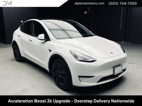 Used 2021 Tesla Model Y Long Range AWD/4WD image 9