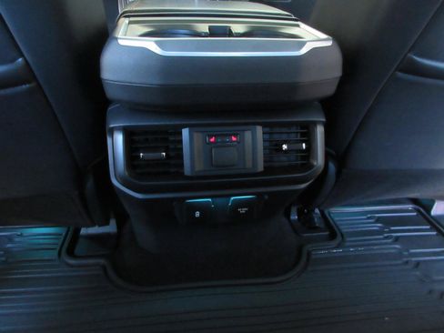 Used 2025 Ford F150 Raptor AWD/4WD image 39