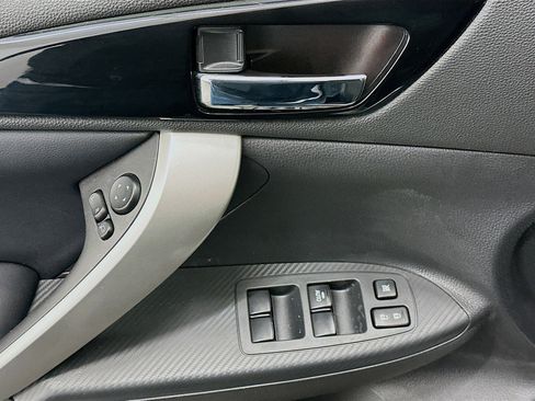 Used 2025 Mitsubishi Eclipse Cross SE image 15