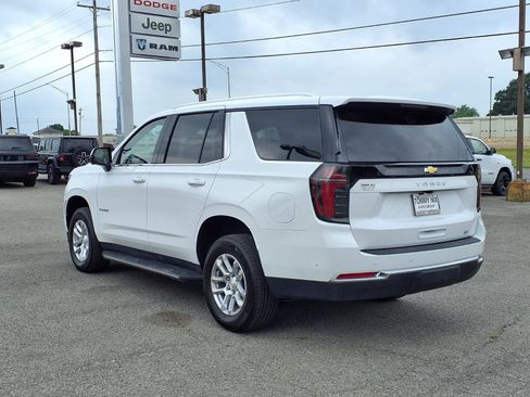 Used 2025 Chevrolet Tahoe LT AWD/4WD image 2