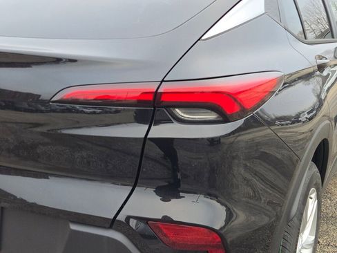 New 2026 Buick Envista Preferred image 13