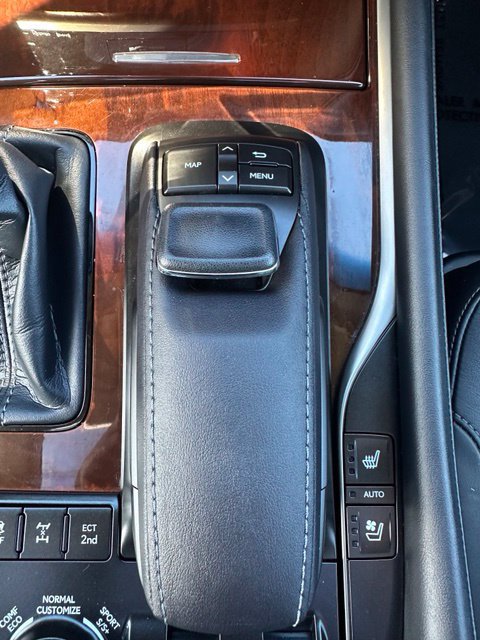 Used 2017 Lexus LX 570 4WD w/ Luxury Package image 48