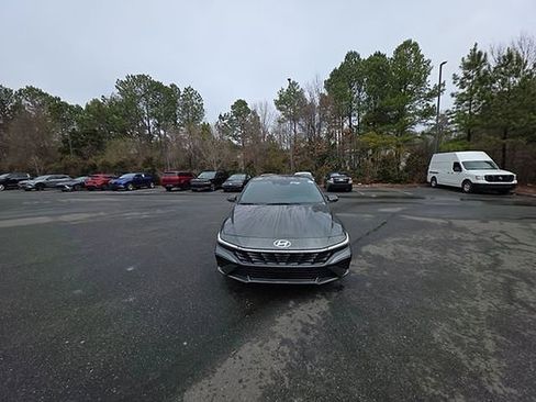 New 2026 Hyundai Elantra SEL Sport image 13