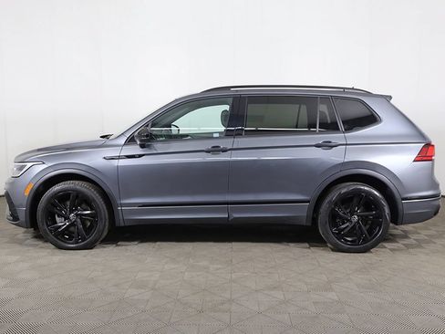 Used 2023 Volkswagen Tiguan SE R-Line FWD image 17