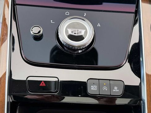 Used 2026 Cadillac Escalade Platinum Sport w/ LPO, ONYX Package AWD/4WD image 23
