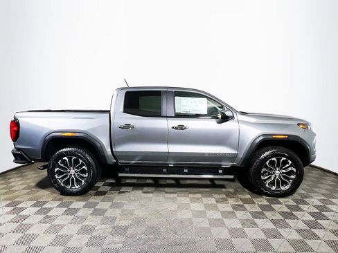 New 2026 GMC Canyon Denali image 8