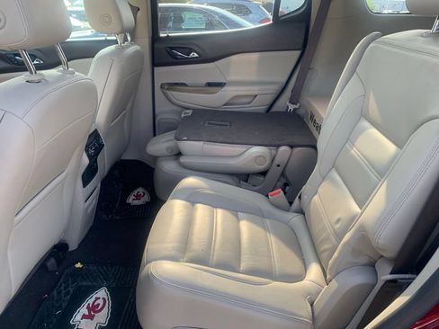 Used 2018 GMC Acadia Denali AWD/4WD image 18