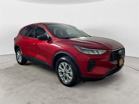 Certified 2025 Ford Escape Active w/ Cold Weather Package image 7