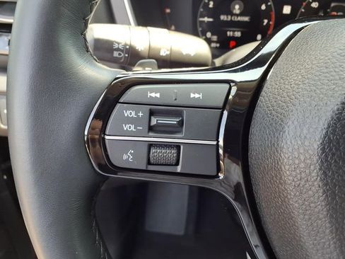 Certified 2025 Honda Pilot Elite image 7