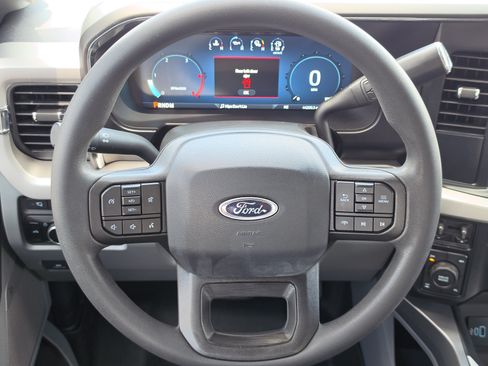 Used 2024 Ford F250 XLT w/ XLT Premium Package AWD/4WD image 15